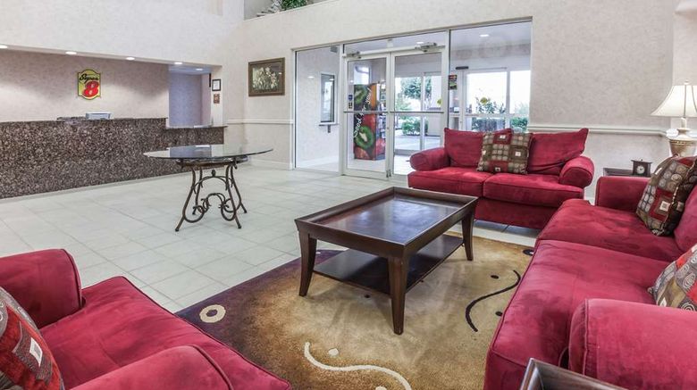 <b>Super 8 Hillsboro Lobby</b>. Images powered by <a href="https://iceportal.shijigroup.com/" title="IcePortal" target="_blank">IcePortal</a>.