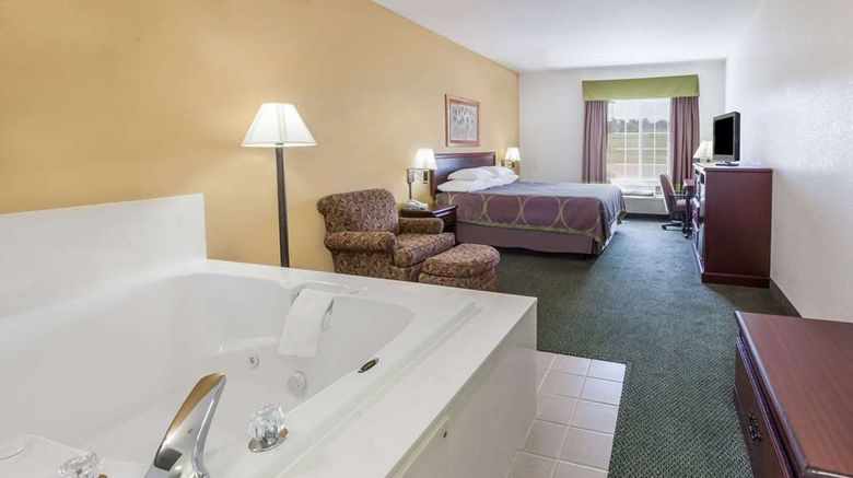 <b>Super 8 Hillsboro Suite</b>. Images powered by <a href="https://iceportal.shijigroup.com/" title="IcePortal" target="_blank">IcePortal</a>.