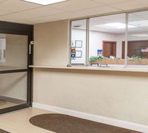 Super 8 St Charles Lobby