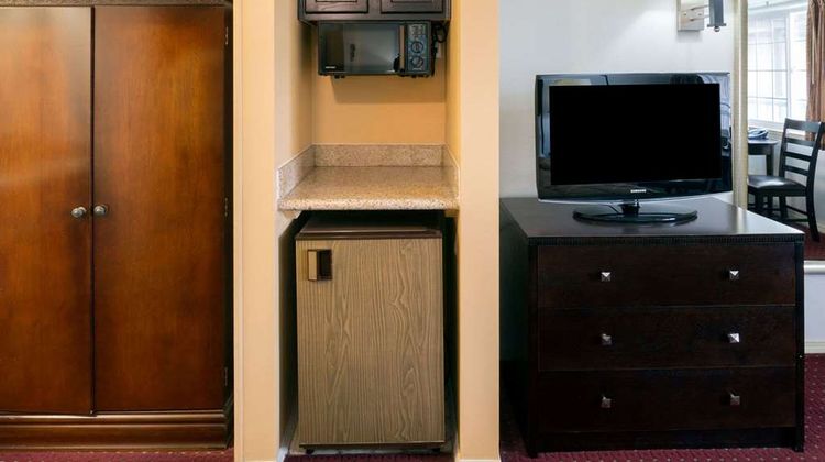 Days Inn Newport Room