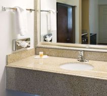 Days Inn Newport Room