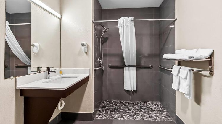 Days Inn Simpsonville Room