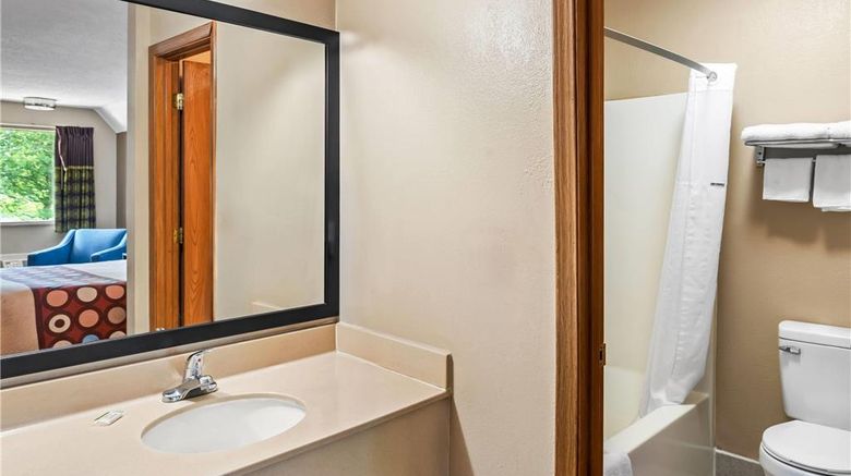 <b>Super 8 Brownsburg/Indianapolis Area Room</b>. Images powered by <a href="https://iceportal.shijigroup.com/" title="IcePortal" target="_blank">IcePortal</a>.