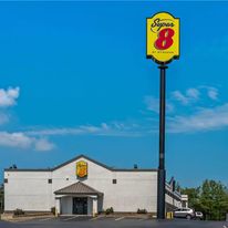 Super 8 Brownsburg/Indianapolis Area