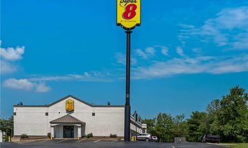 Super 8 Brownsburg/Indianapolis Area