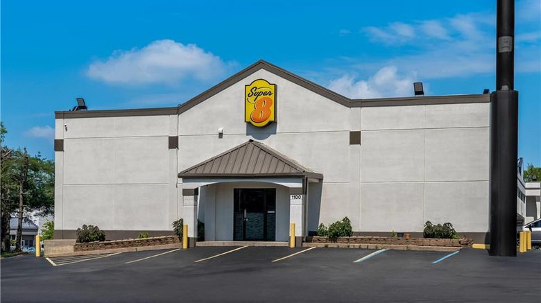 <b>Super 8 Brownsburg/Indianapolis Area Exterior</b>. Images powered by <a href="https://iceportal.shijigroup.com/" title="IcePortal" target="_blank">IcePortal</a>.