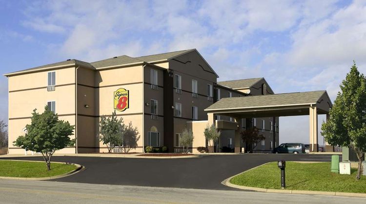 Super 8 Corydon Exterior