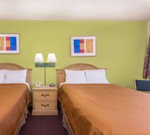Travelodge Cordele Room