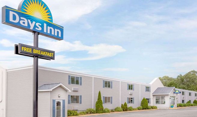 Days Inn Cedar Falls- University Plaza Exterior
