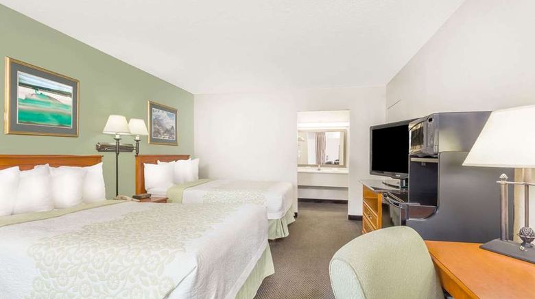 <b>Days Inn Cedar Falls- University Plaza Room</b>. Images powered by <a href="https://iceportal.shijigroup.com/" title="IcePortal" target="_blank">IcePortal</a>.
