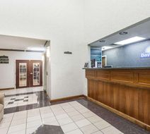 Days Inn and Suites Huntsville Lobby