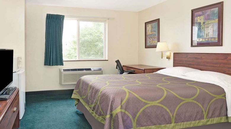<b>Super 8 Windsor Room</b>. Images powered by <a href="https://iceportal.shijigroup.com/" title="IcePortal" target="_blank">IcePortal</a>.