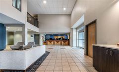 Days Inn & Suites Thunder Bay