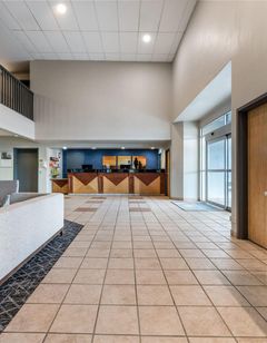Days Inn & Suites Thunder Bay