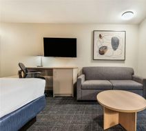 Days Inn & Suites Thunder Bay Room
