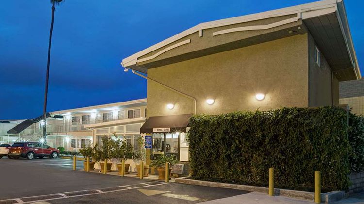 Super 8 Los Angeles-Culver City Area Exterior