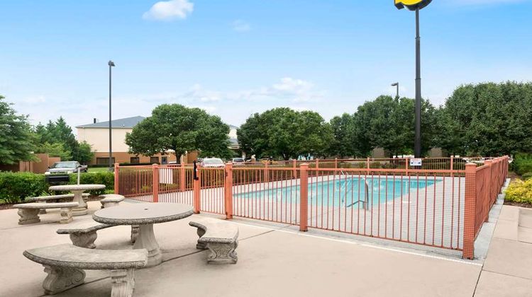 Super 8 Garner/Clayton/Raleigh Pool