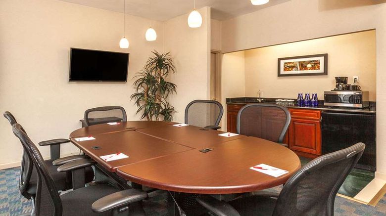<b>Ramada Jersey City Meeting</b>. Images powered by <a href="https://iceportal.shijigroup.com/" title="IcePortal" target="_blank">IcePortal</a>.