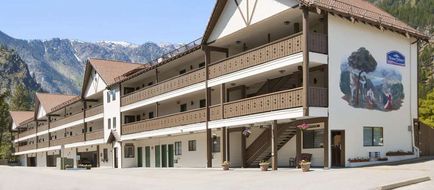 Howard Johnson Express Inn Leavenworth Exterior