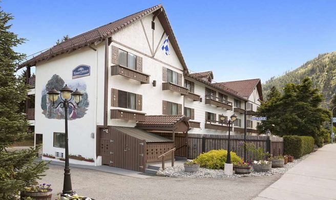 Howard Johnson Express Inn Leavenworth Exterior