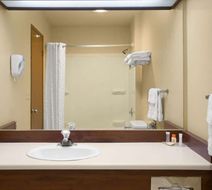 Howard Johnson Express Inn Leavenworth Room