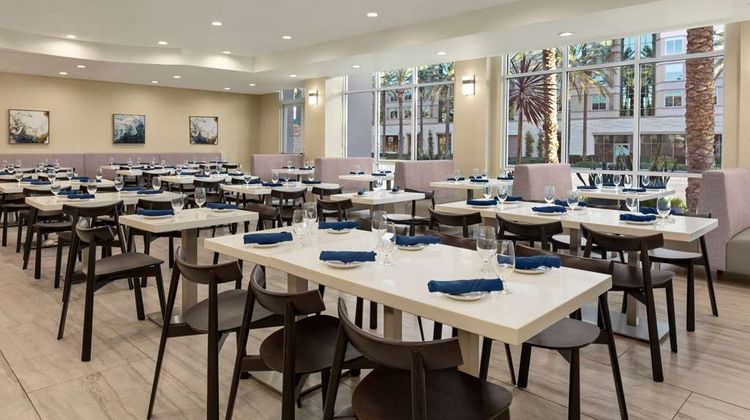 Wyndham Anaheim Restaurant