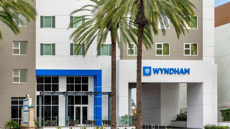 <b>Wyndham Anaheim Exterior</b>. Images powered by <a href="https://iceportal.shijigroup.com/" title="IcePortal" target="_blank">IcePortal</a>.