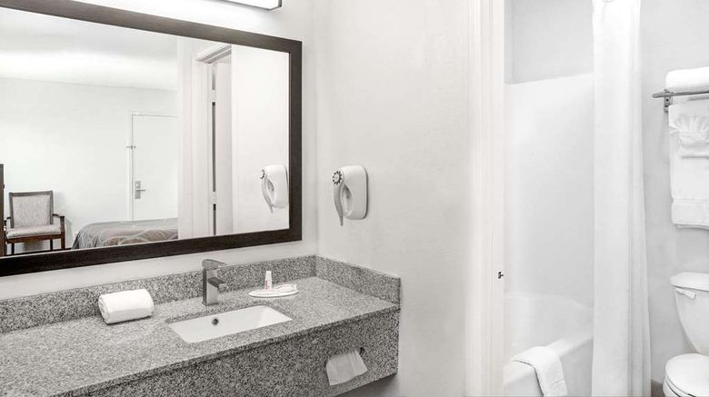 <b>Super 8 Lafayette Room</b>. Images powered by <a href="https://iceportal.shijigroup.com/" title="IcePortal" target="_blank">IcePortal</a>.
