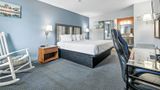 Days Inn & Suites Terre Haute Room