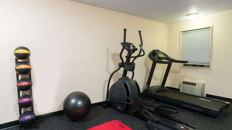 Days Inn Indianapolis East Post Road Health