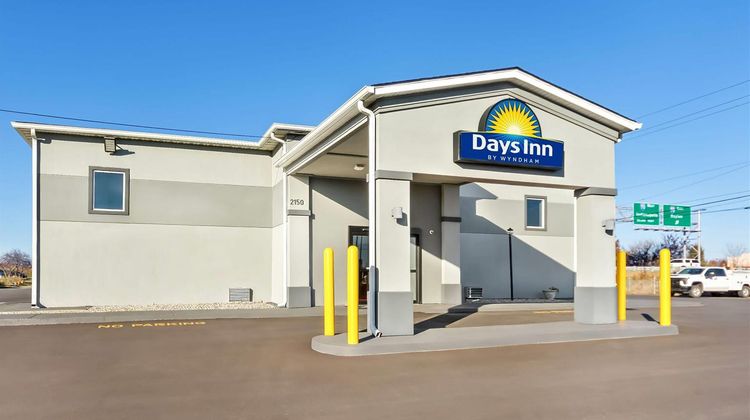 Days Inn Indianapolis East Post Road Exterior