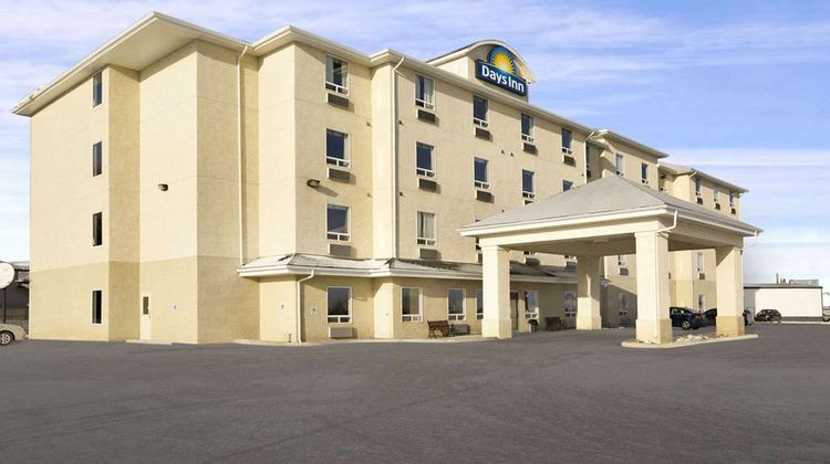 Days Inn Moose Jaw Exterior