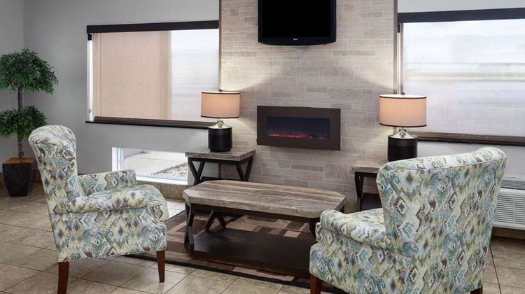 Days Inn & Suites of Morris Lobby