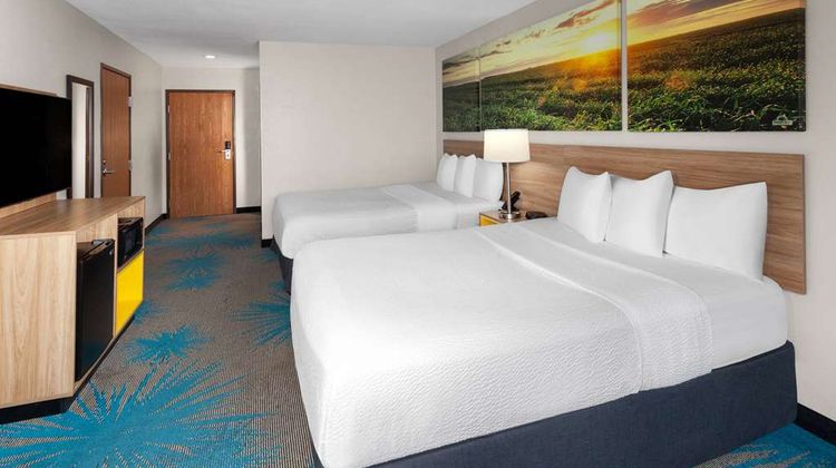 Days Inn & Suites of Morris Room
