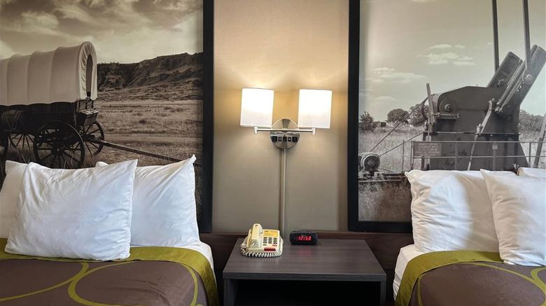 <b>Super 8 Grayville Room</b>. Images powered by <a href="https://iceportal.shijigroup.com/" title="IcePortal" target="_blank">IcePortal</a>.