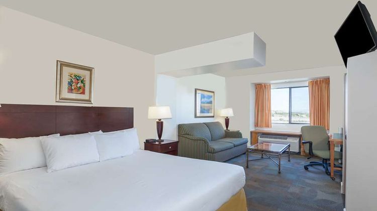Days Inn Camp Verde Suite