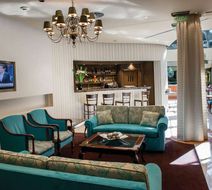 Howard Johnson Plaza Florida Street Lobby