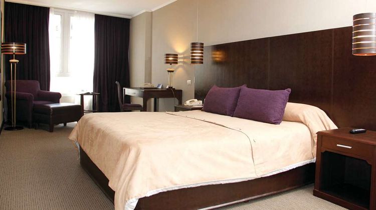 Howard Johnson Plaza Florida Street Room