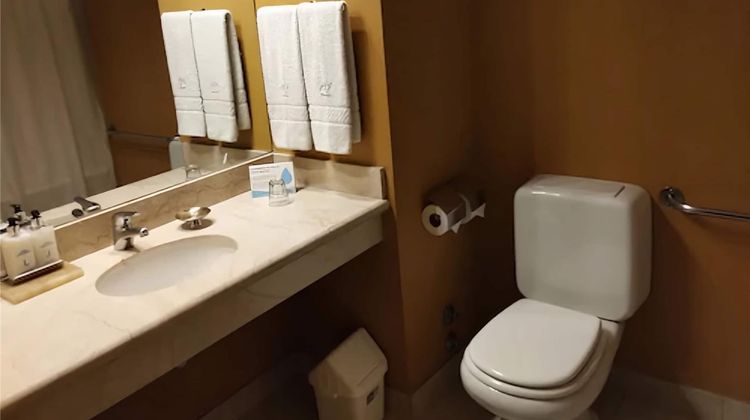 Howard Johnson Plaza Florida Street Room