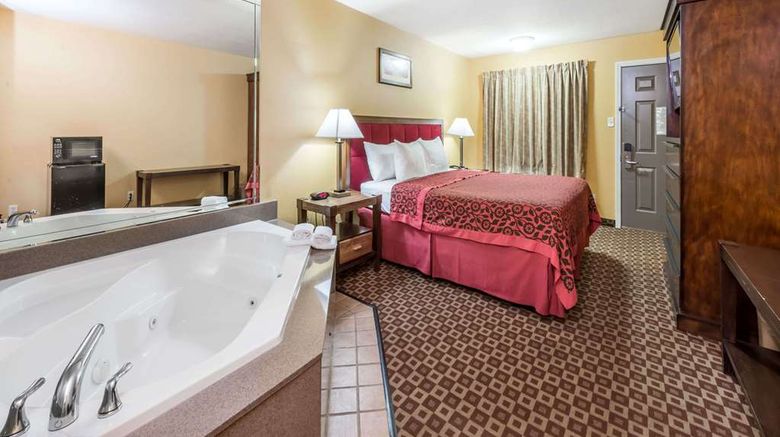 <b>Days Inn Sulphur LA Suite</b>. Images powered by <a href="https://iceportal.shijigroup.com/" title="IcePortal" target="_blank">IcePortal</a>.