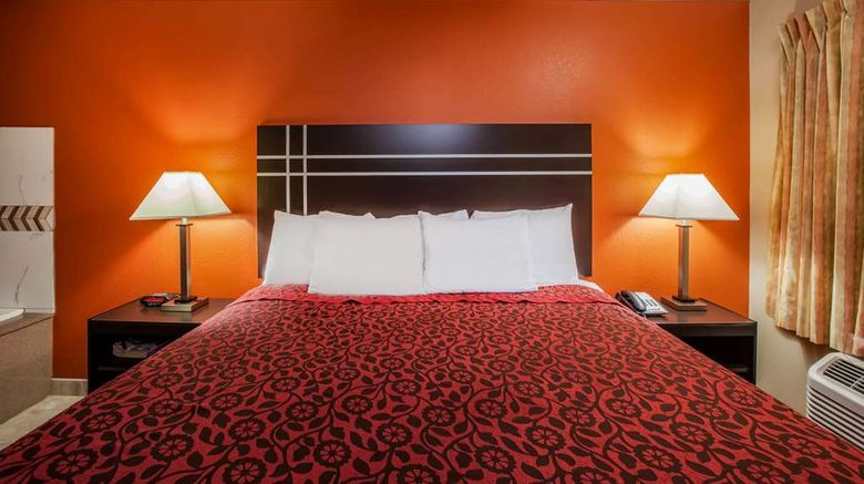 <b>Days Inn Sulphur LA Suite</b>. Images powered by <a href="https://iceportal.shijigroup.com/" title="IcePortal" target="_blank">IcePortal</a>.