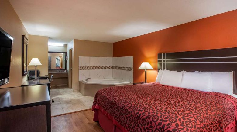<b>Days Inn Sulphur LA Suite</b>. Images powered by <a href="https://iceportal.shijigroup.com/" title="IcePortal" target="_blank">IcePortal</a>.
