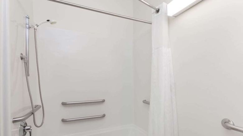 <b>Days Inn & Suites Cambridge Room</b>. Images powered by <a href="https://iceportal.shijigroup.com/" title="IcePortal" target="_blank">IcePortal</a>.