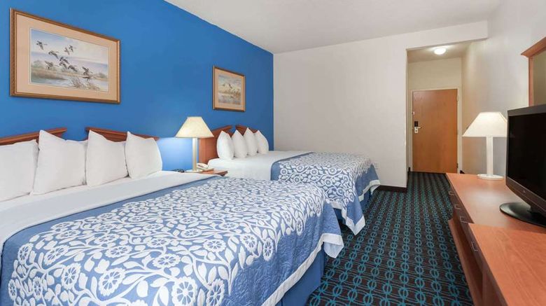 <b>Days Inn & Suites Cambridge Room</b>. Images powered by <a href="https://iceportal.shijigroup.com/" title="IcePortal" target="_blank">IcePortal</a>.