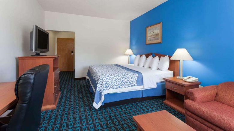 <b>Days Inn & Suites Cambridge Room</b>. Images powered by <a href="https://iceportal.shijigroup.com/" title="IcePortal" target="_blank">IcePortal</a>.