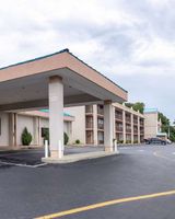 Howard Johnson Inn & Conference Center