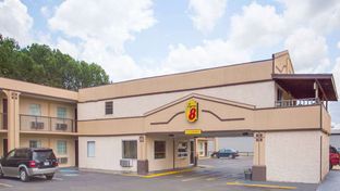 Super 8 Monticello