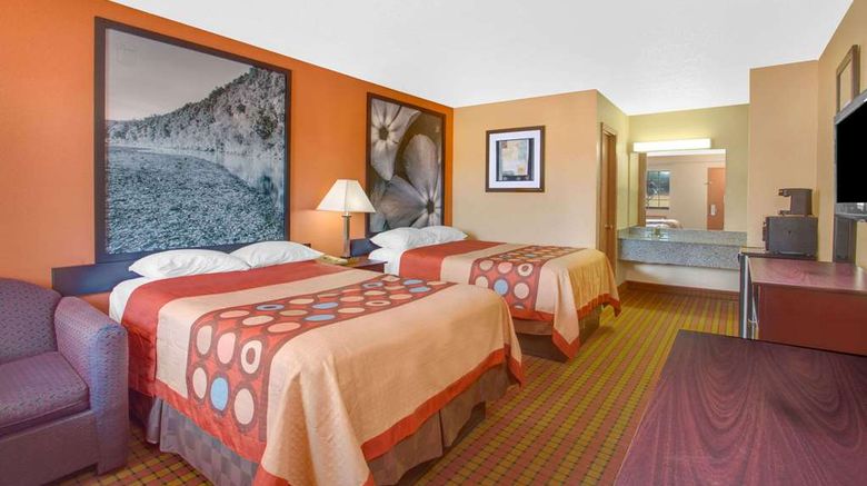 <b>Super 8 Monticello Room</b>. Images powered by <a href="https://iceportal.shijigroup.com/" title="IcePortal" target="_blank">IcePortal</a>.