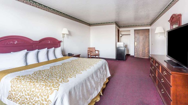Days Inn Evanston Room