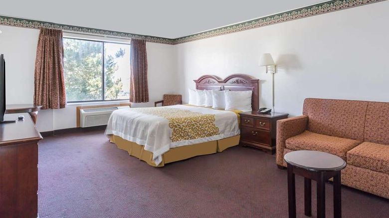 <b>Days Inn Evanston Room</b>. Images powered by <a href="https://iceportal.shijigroup.com/" title="IcePortal" target="_blank">IcePortal</a>.